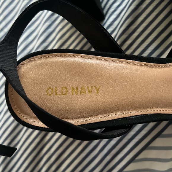 Brand new pointed toe heels - Picture 6 of 12